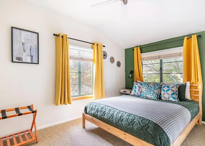 Apartamento Vibrant 2br Dt Living, Stylish & Serene *